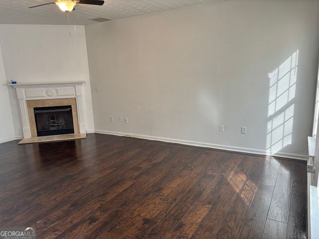 3859 Shenfield Dr, Union City, GA 30291