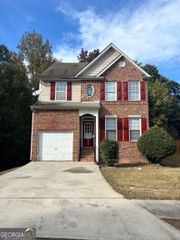 3859 Shenfield Dr, Union City, GA 30291
