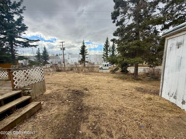 615 Delaware Place, Anchorage, AK 99504