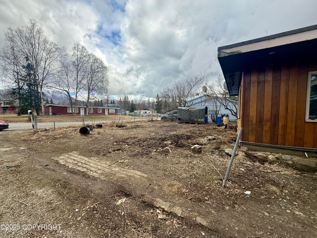 615 Delaware Place, Anchorage, AK 99504