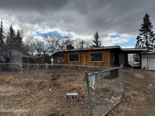 615 Delaware Place, Anchorage, AK 99504