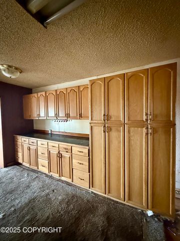 615 Delaware Place, Anchorage, AK 99504