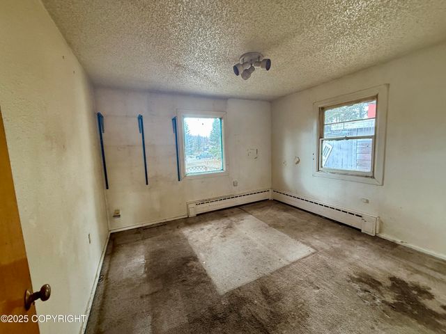 615 Delaware Place, Anchorage, AK 99504