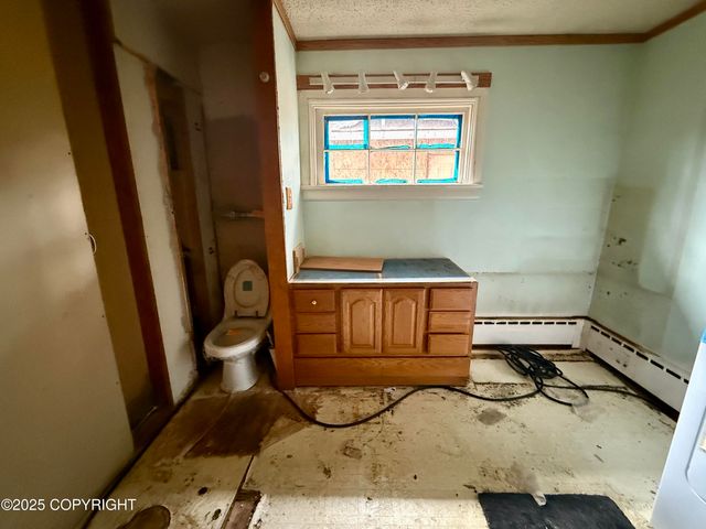 615 Delaware Place, Anchorage, AK 99504