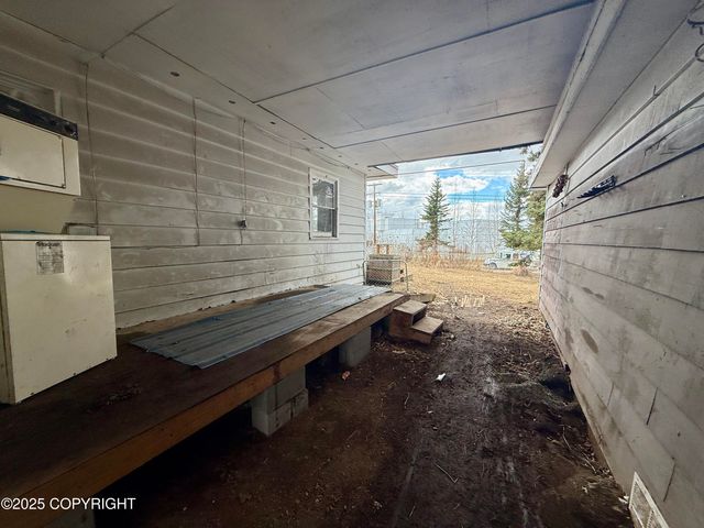 615 Delaware Place, Anchorage, AK 99504