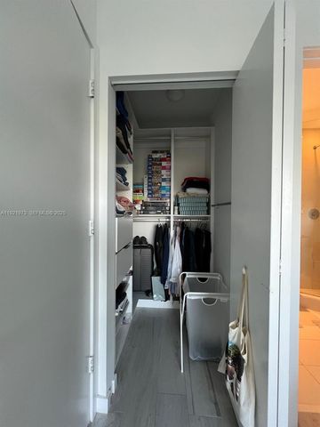 480 NE 31st St 804, Miami, FL 33137