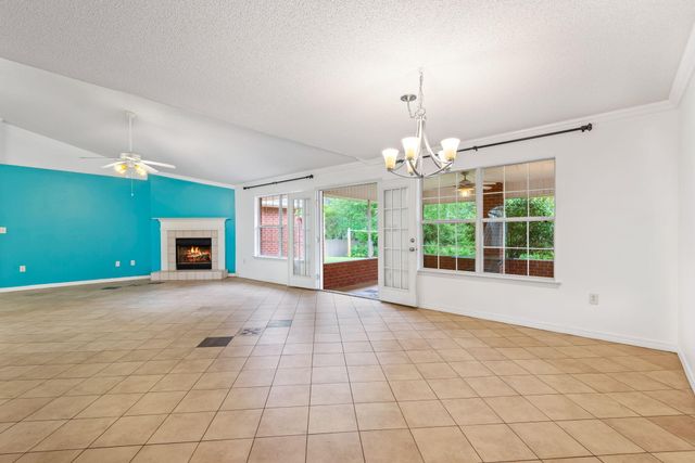 9720 Parker Lake Circle, Navarre, FL 32566