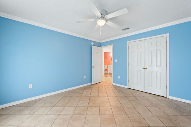 9720 Parker Lake Circle, Navarre, FL 32566