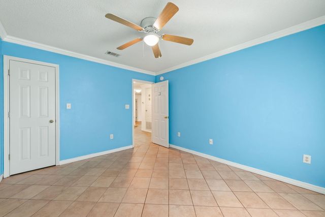 9720 Parker Lake Circle, Navarre, FL 32566