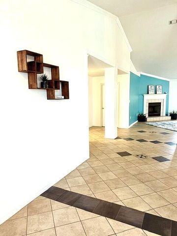 9720 Parker Lake Circle, Navarre, FL 32566