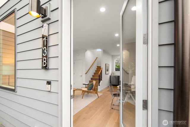 713 B N 70th Street, Seattle, WA 98103