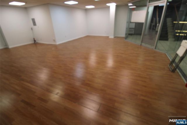 225 Broad Avenue 210, Palisades Park, NJ 07650