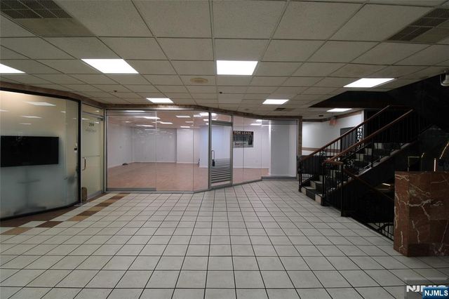 225 Broad Avenue 210, Palisades Park, NJ 07650