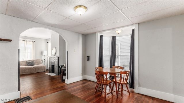 405 Foster Avenue, Cambridge, OH 43725