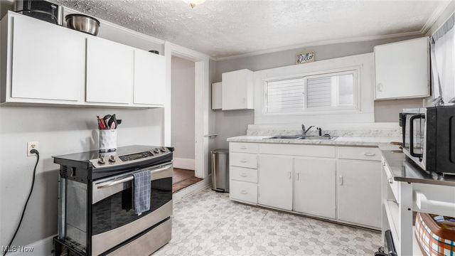 405 Foster Avenue, Cambridge, OH 43725