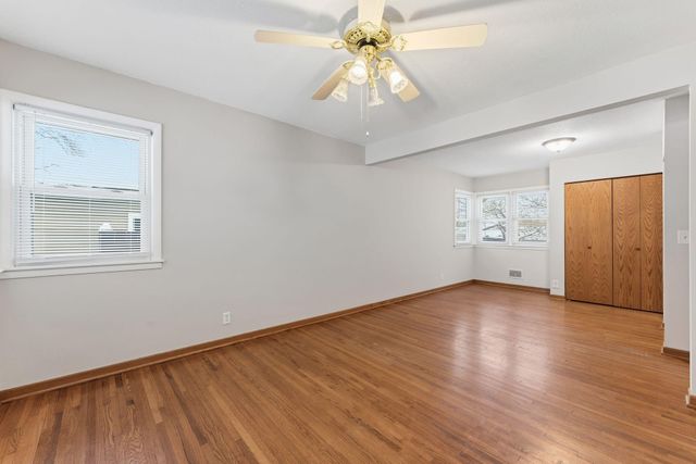 4832 Maryland Avenue N, Crystal, MN 55428