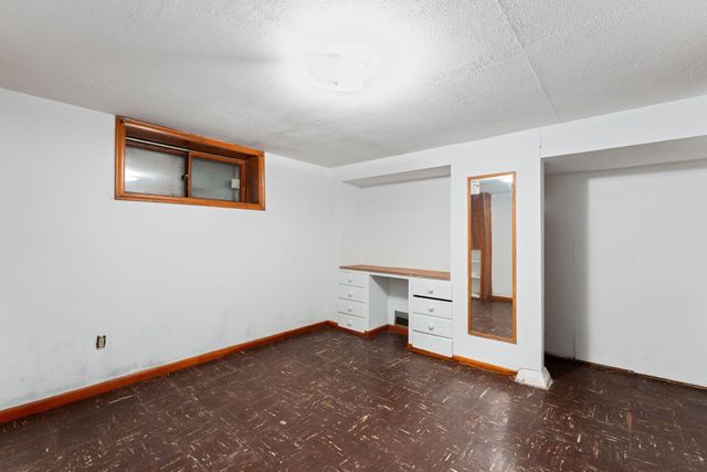 4832 Maryland Avenue N, Crystal, MN 55428