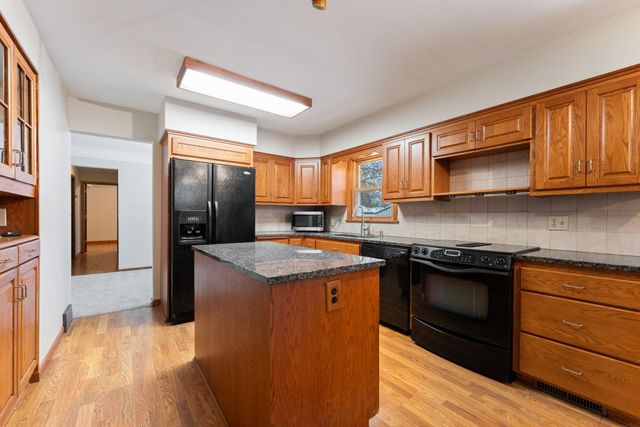 4832 Maryland Avenue N, Crystal, MN 55428