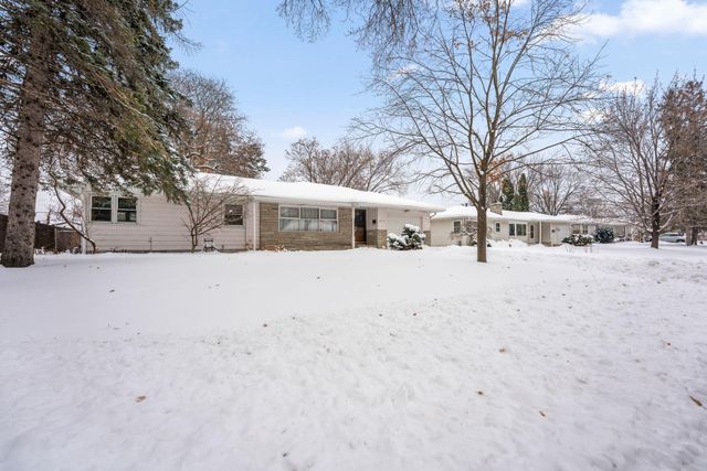 4832 Maryland Avenue N, Crystal, MN 55428