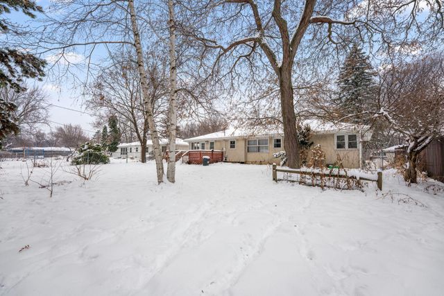 4832 Maryland Avenue N, Crystal, MN 55428