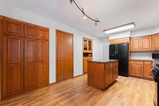 4832 Maryland Avenue N, Crystal, MN 55428