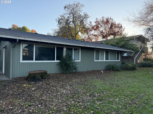 2161 W 16TH Ave, Eugene, OR 97402