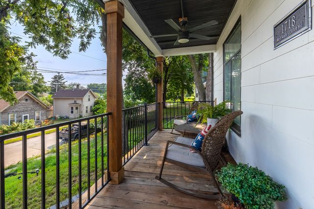 1718 W 9th Street, Davenport, IA 52804