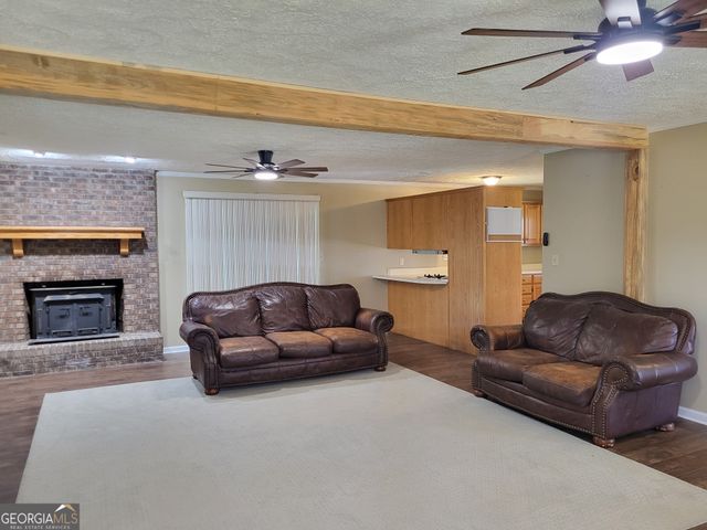 8321 County Rd 289, Lanett, AL 36863