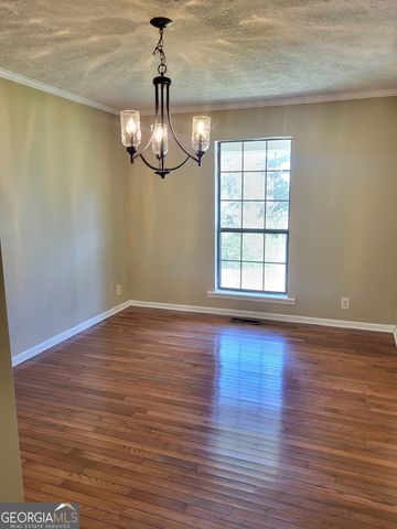 8321 County Rd 289, Lanett, AL 36863