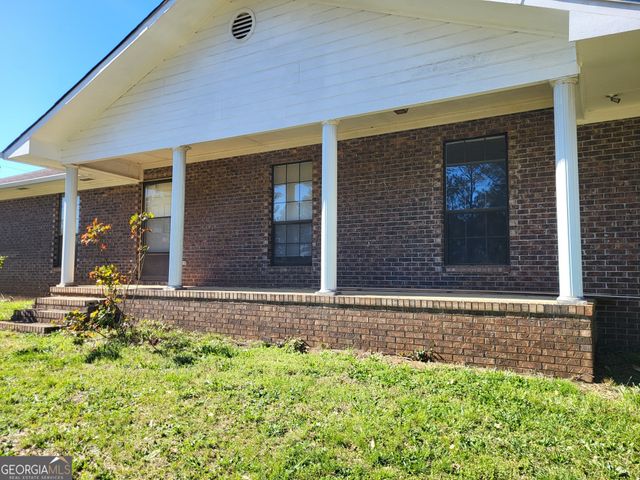 8321 County Rd 289, Lanett, AL 36863
