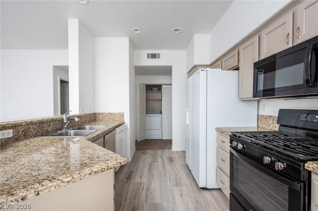 8501 West University Avenue 2081, Las Vegas, NV 89147
