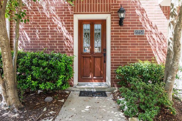 2250 La Branch Street, Houston, TX 77002