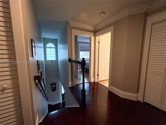 10880 SW 149th Pl, Miami, FL 33196