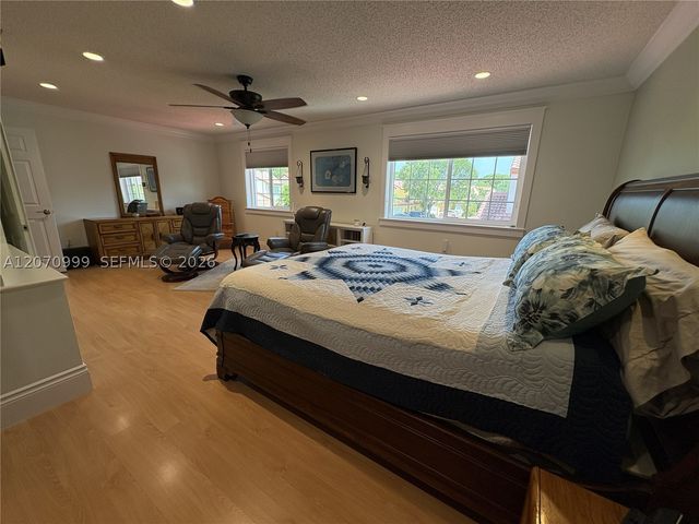 10880 SW 149th Pl, Miami, FL 33196