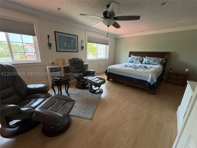 10880 SW 149th Pl, Miami, FL 33196