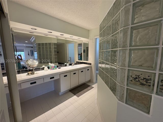10880 SW 149th Pl, Miami, FL 33196