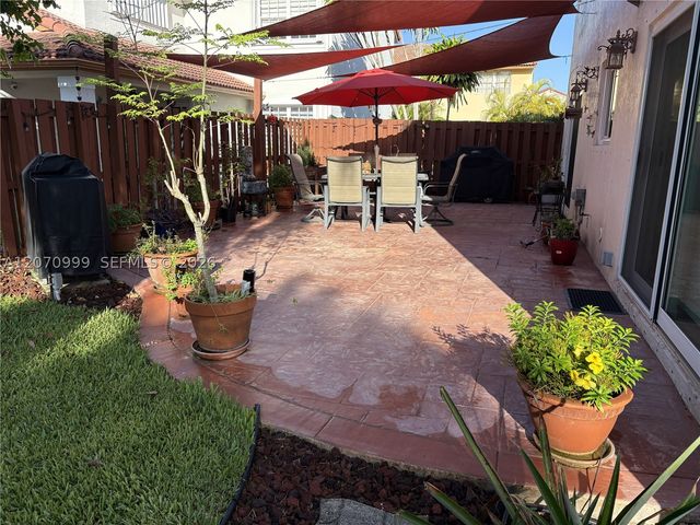 10880 SW 149th Pl, Miami, FL 33196