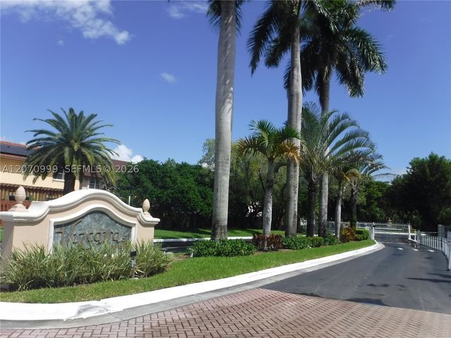 10880 SW 149th Pl, Miami, FL 33196