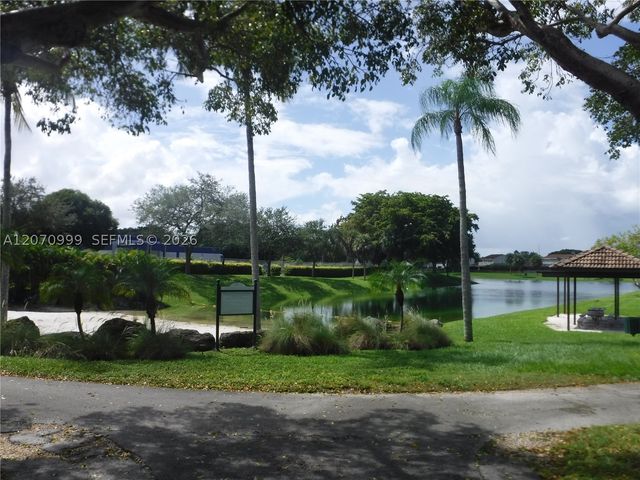 10880 SW 149th Pl, Miami, FL 33196