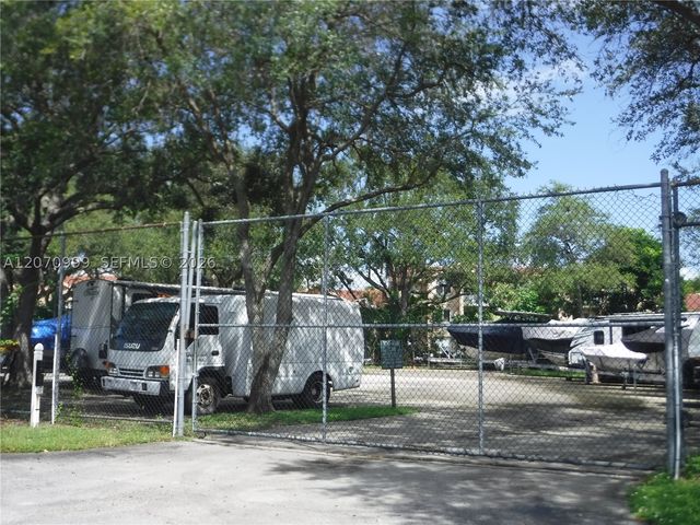 10880 SW 149th Pl, Miami, FL 33196