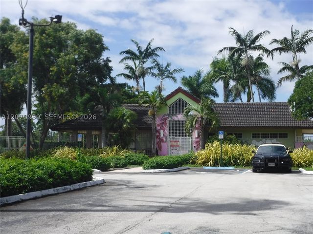 10880 SW 149th Pl, Miami, FL 33196