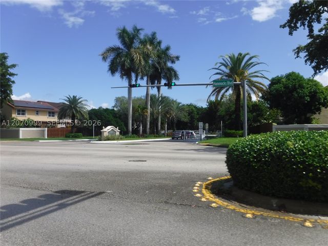10880 SW 149th Pl, Miami, FL 33196