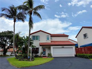 10880 SW 149th Pl, Miami, FL 33196