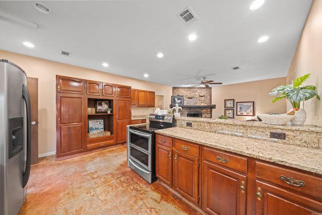 110 Spurwink Lane, Hot Springs, AR 71913