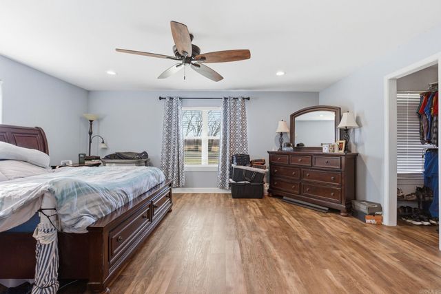 5704 Valentine Rd, North Little Rock, AR 72117