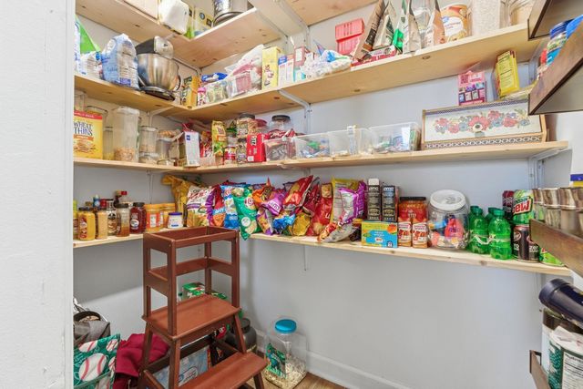 5704 Valentine Rd, North Little Rock, AR 72117