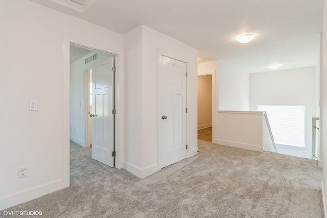 6918 SE 7th Avenue, Pleasant Hill, IA 50327