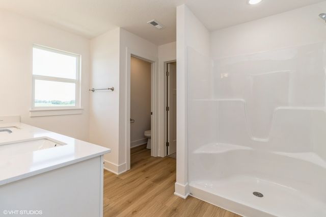 6918 SE 7th Avenue, Pleasant Hill, IA 50327