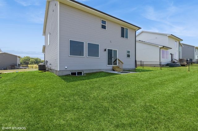 6918 SE 7th Avenue, Pleasant Hill, IA 50327