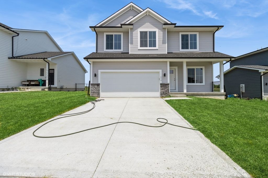 6918 SE 7th Avenue, Pleasant Hill, IA 50327